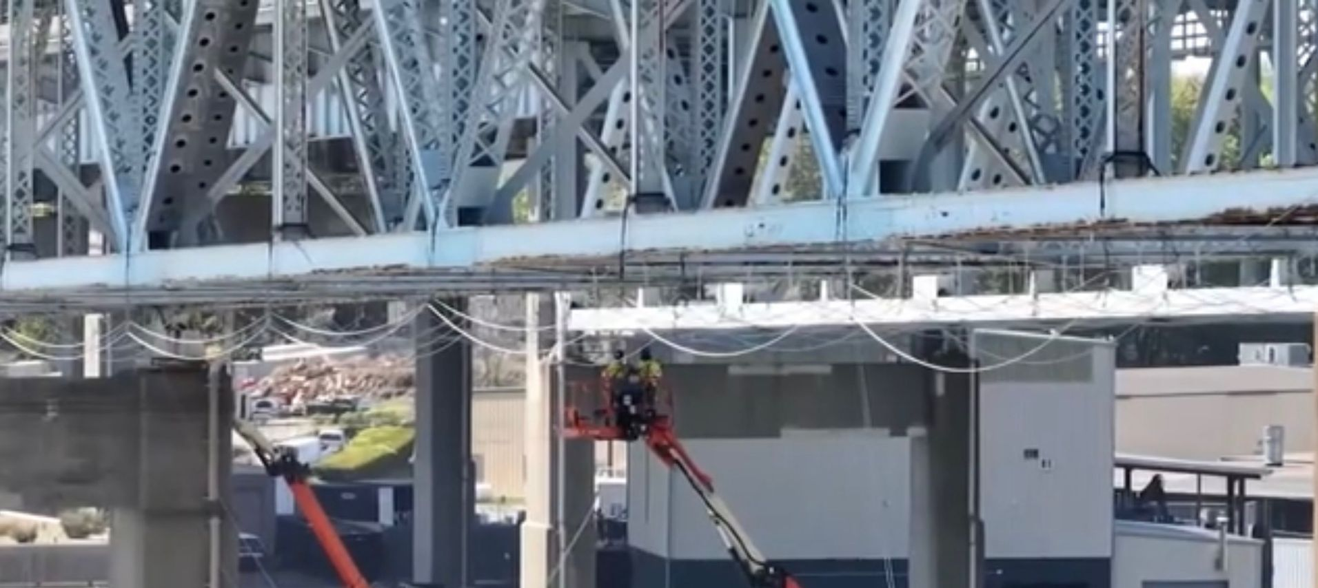 Gordie Howe BRIDGE 6