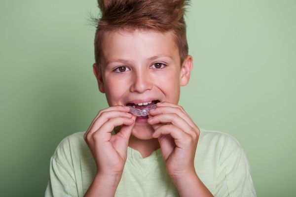 Kids with mouthpiece