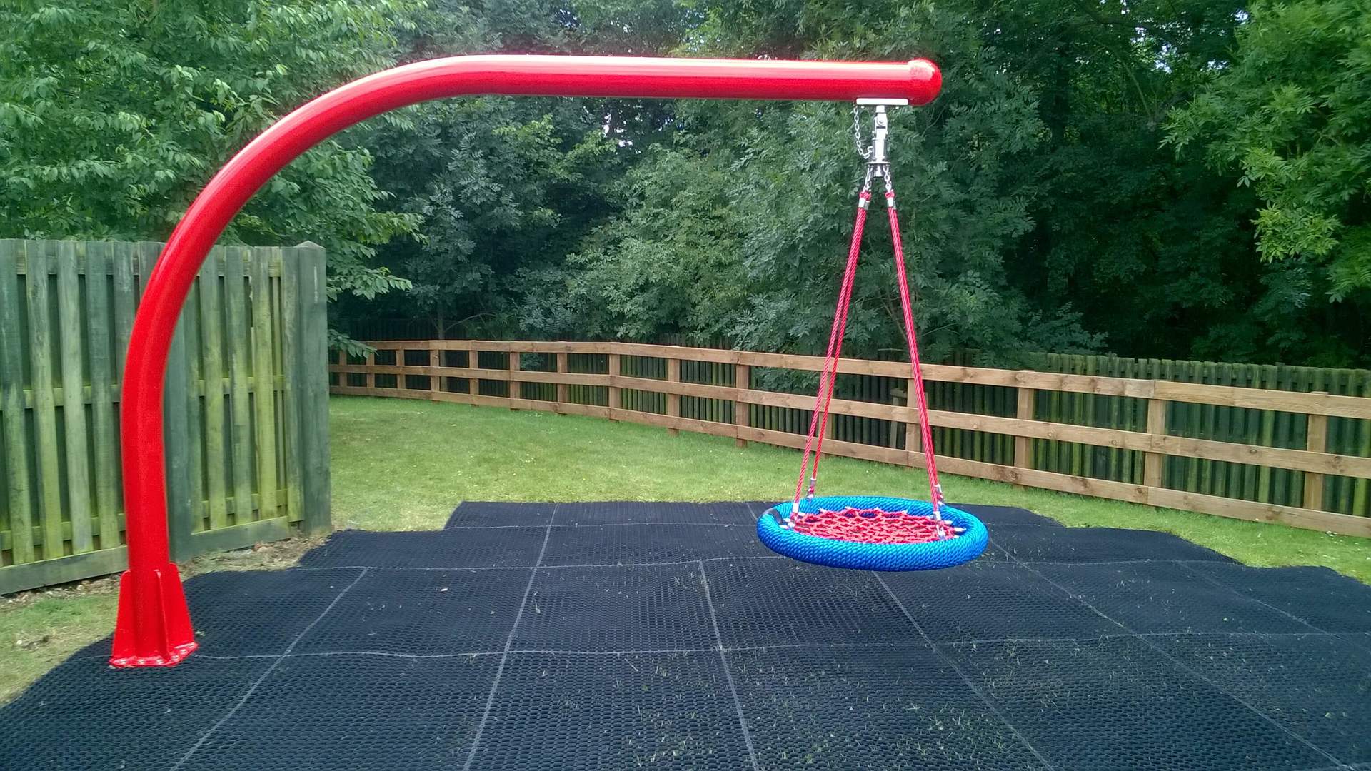 cantilever swing