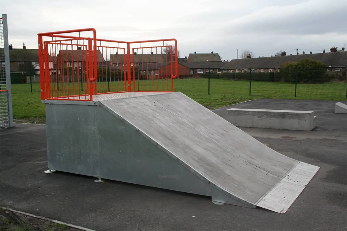skatepark ramp