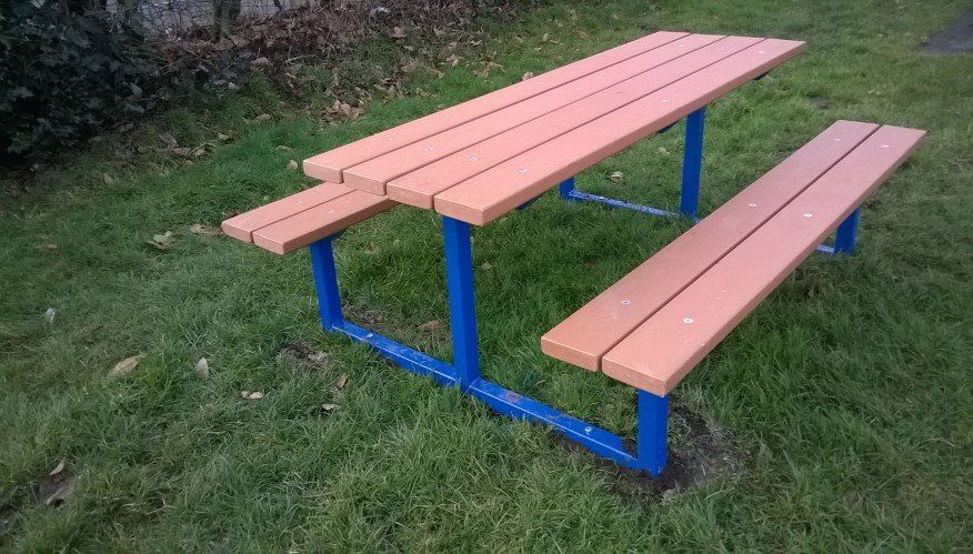 SE04 Bench