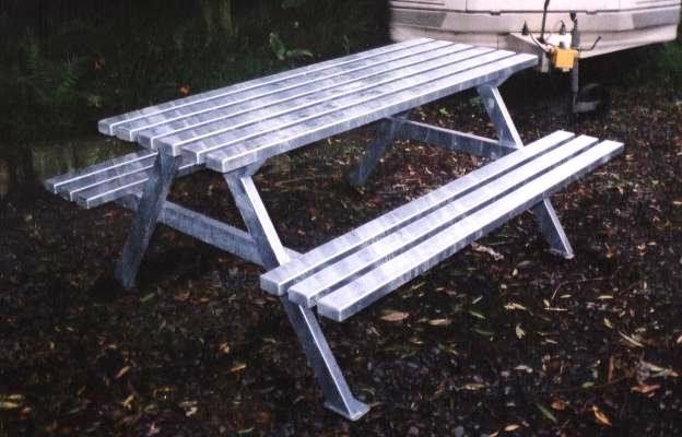SE07 Bench