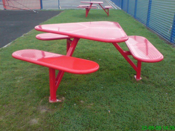 SE05 Bench