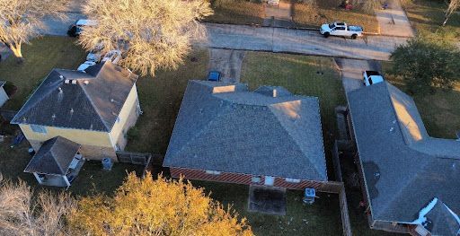 Licensed roofing contractor Cypress TX