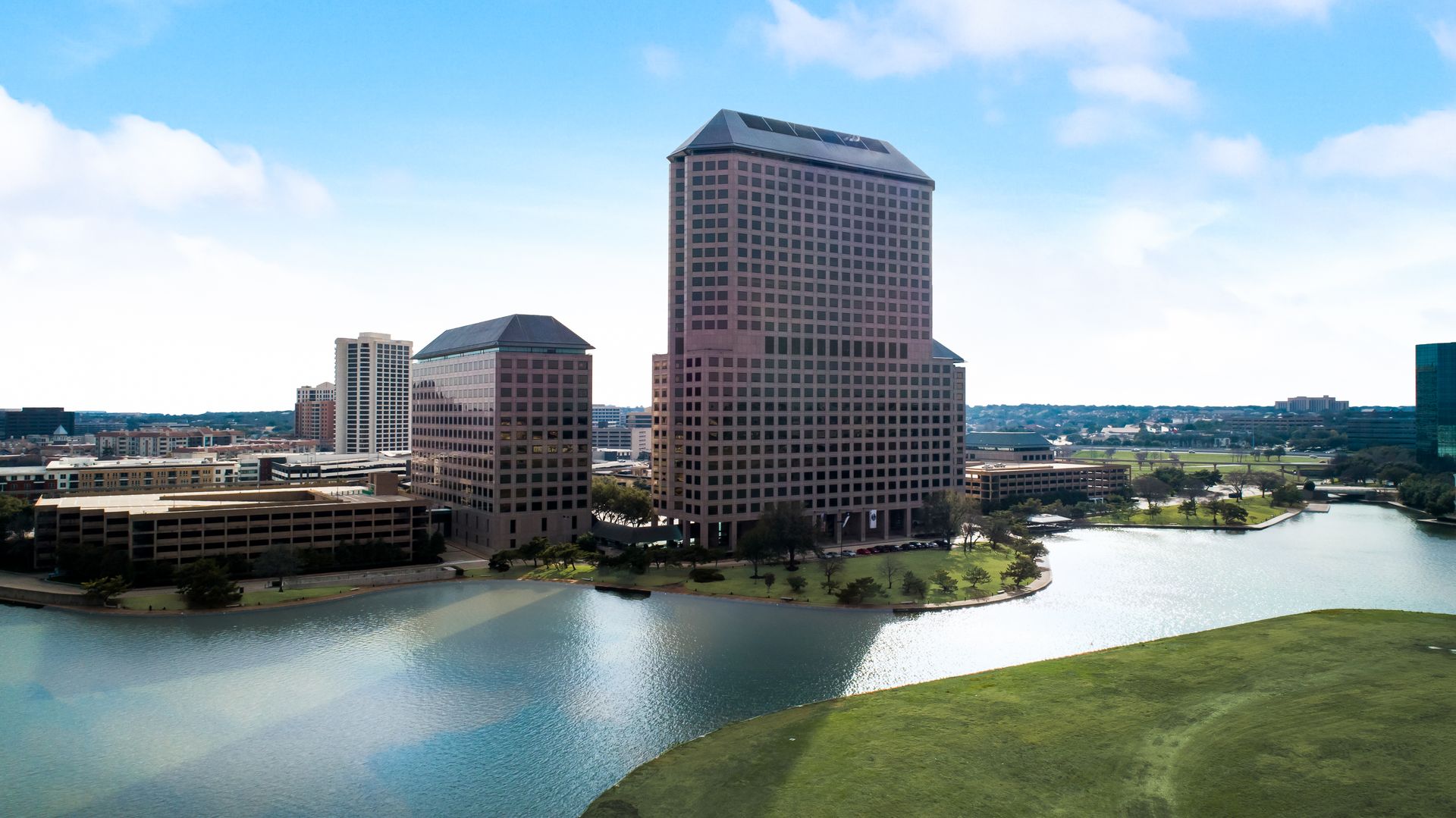 Lake Carolyn view from a furnished 3-bedroom apartment in Las Colinas