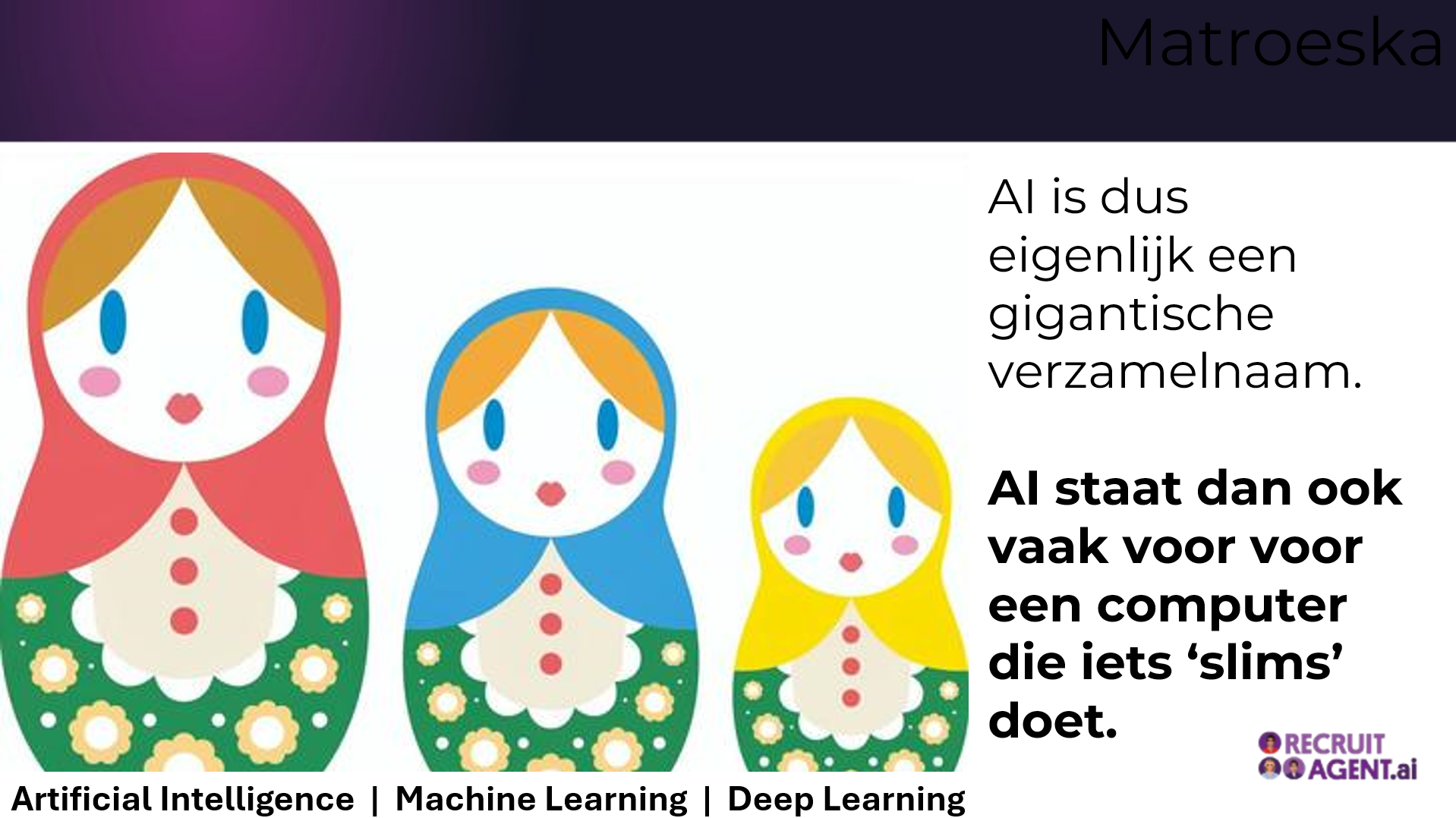 Een poster met drie matroesjka-poppen erop