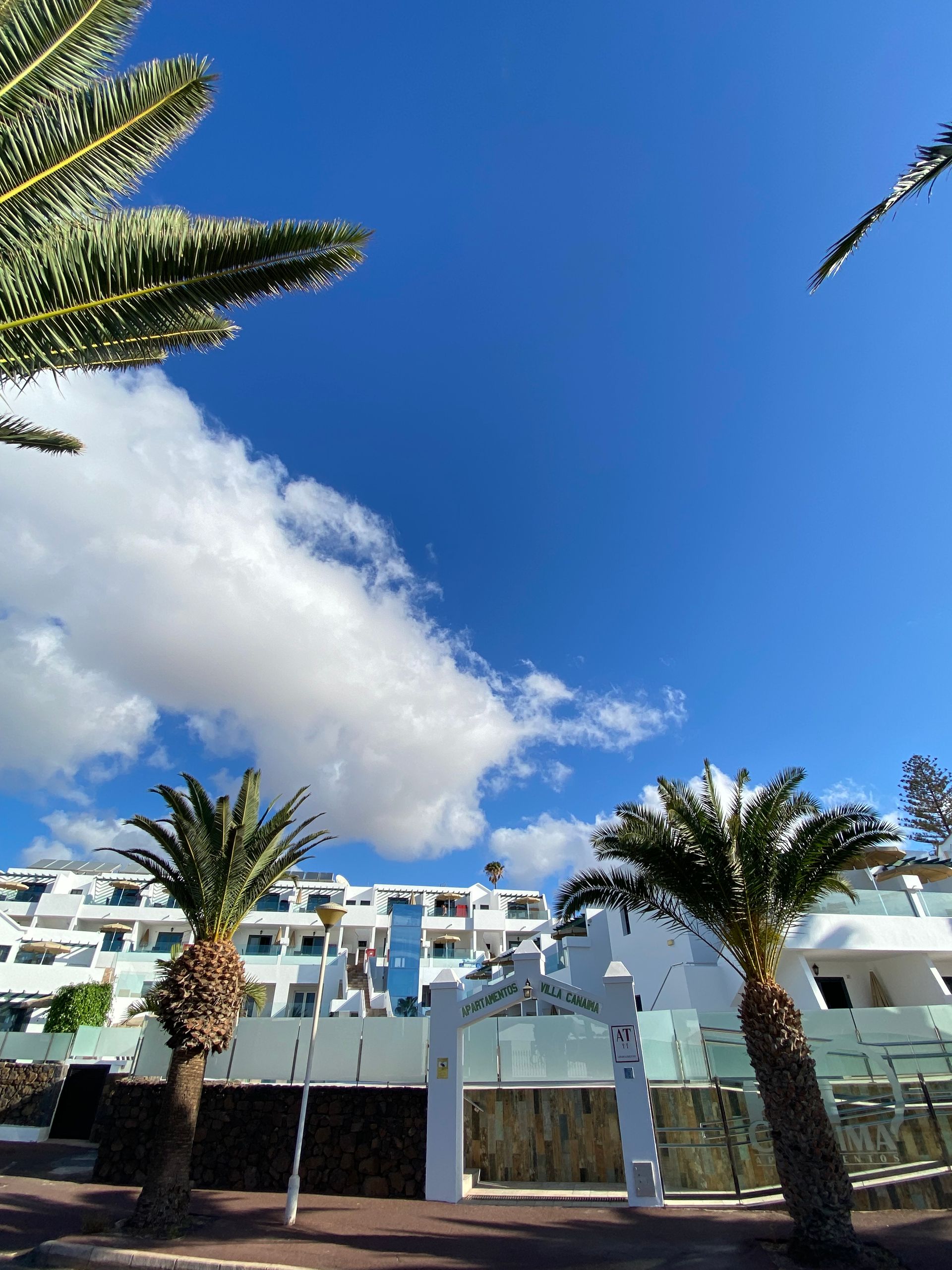 Street+view+of+your+SELF-CATERING+APARTMENTS+IN+LANZAROTE+Villa+Canaima+closer