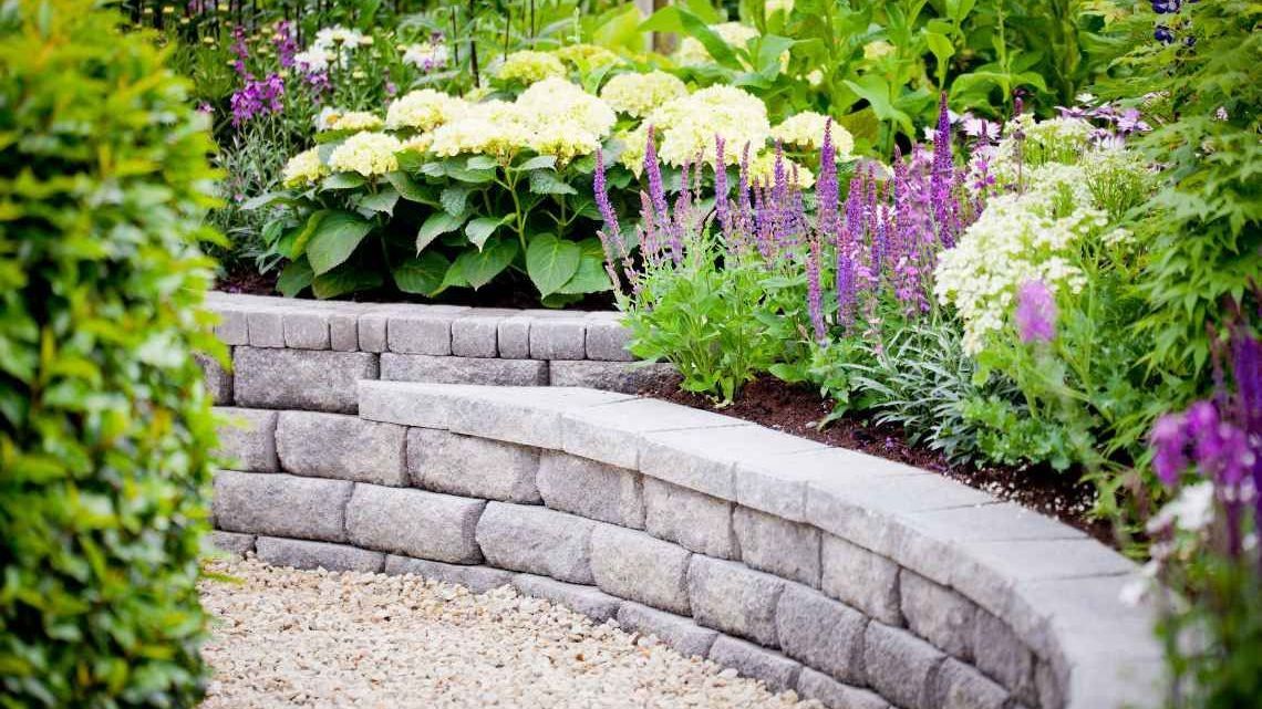 Lawn care services Louisville