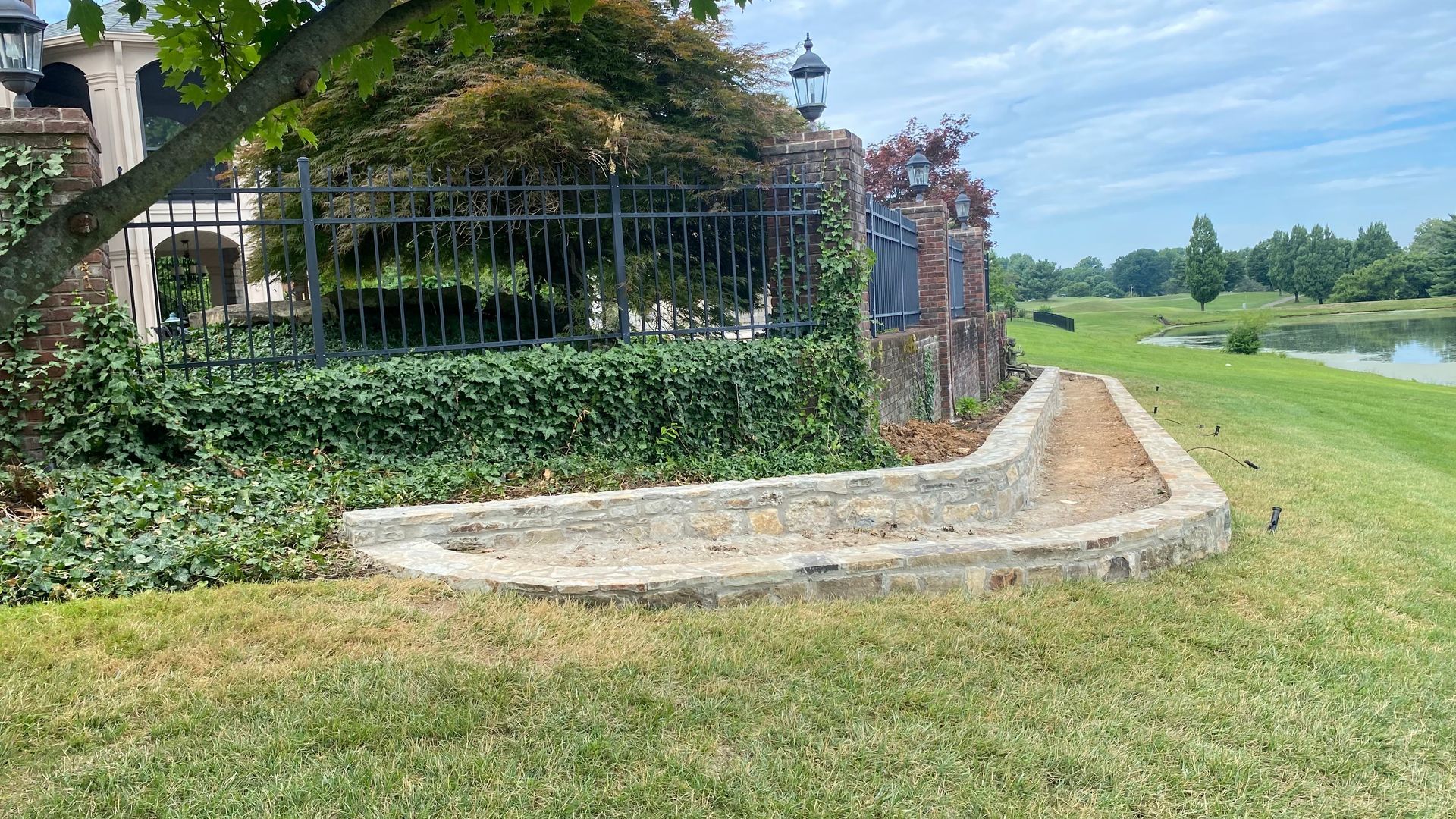 Outdoor lighting landscaping