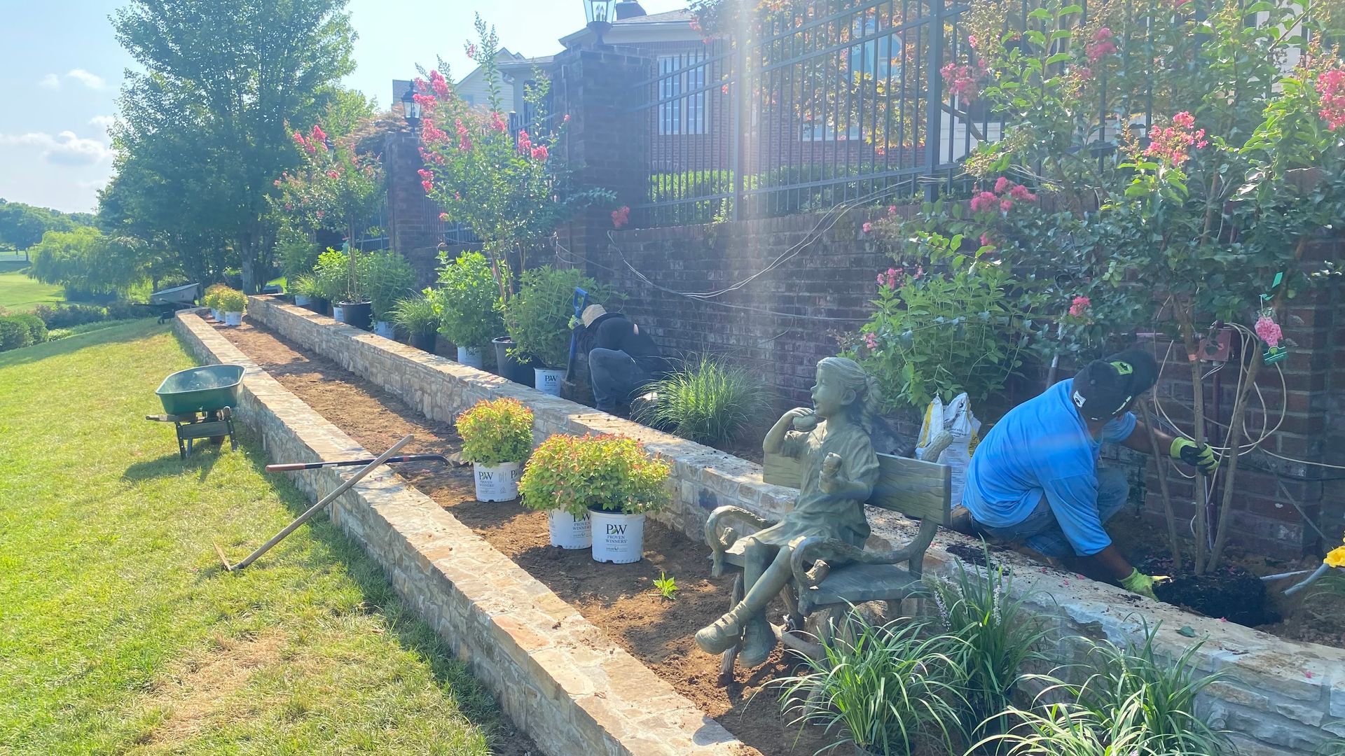 Landscape lighting installation