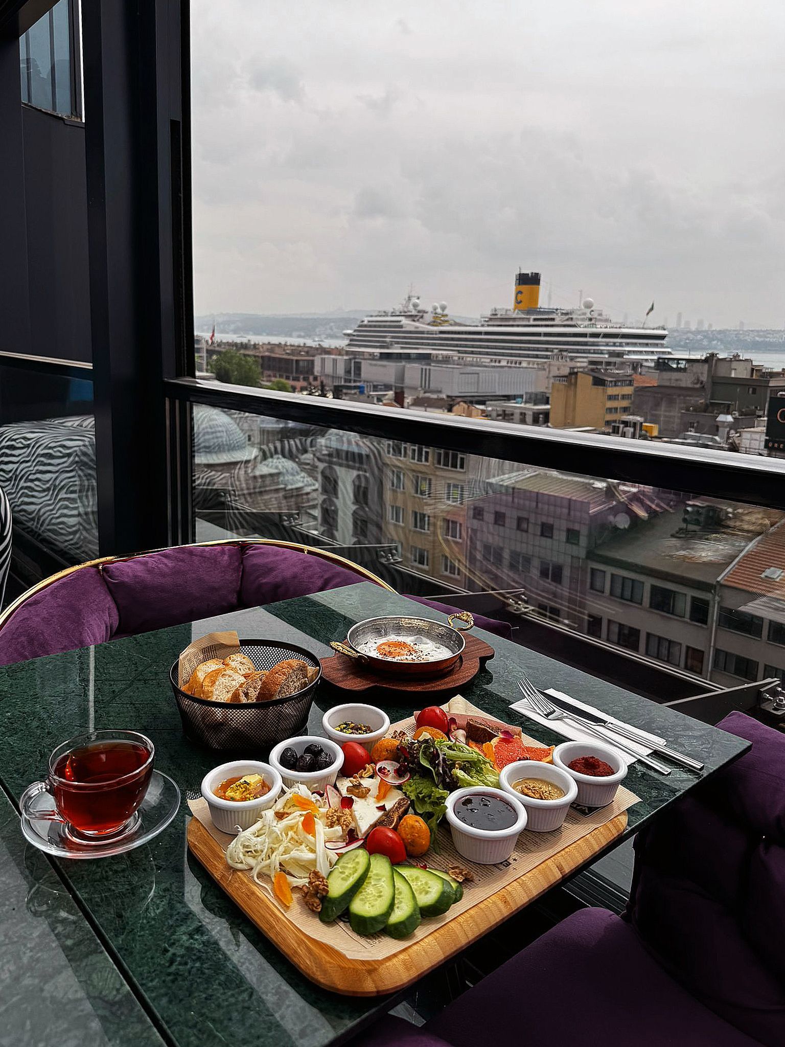 Root Karakoy Hotel
