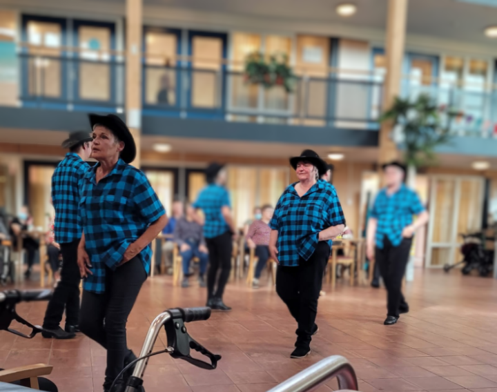 Demonstratie woonzorgcentrum Schutse Coevorden en verzorgingstehuis Anholt Assen