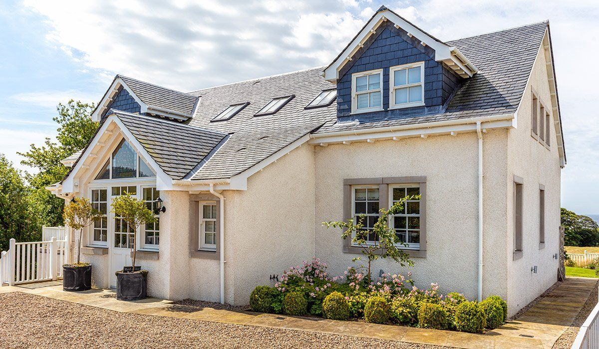 Front of Castlehill Cottage, Croy