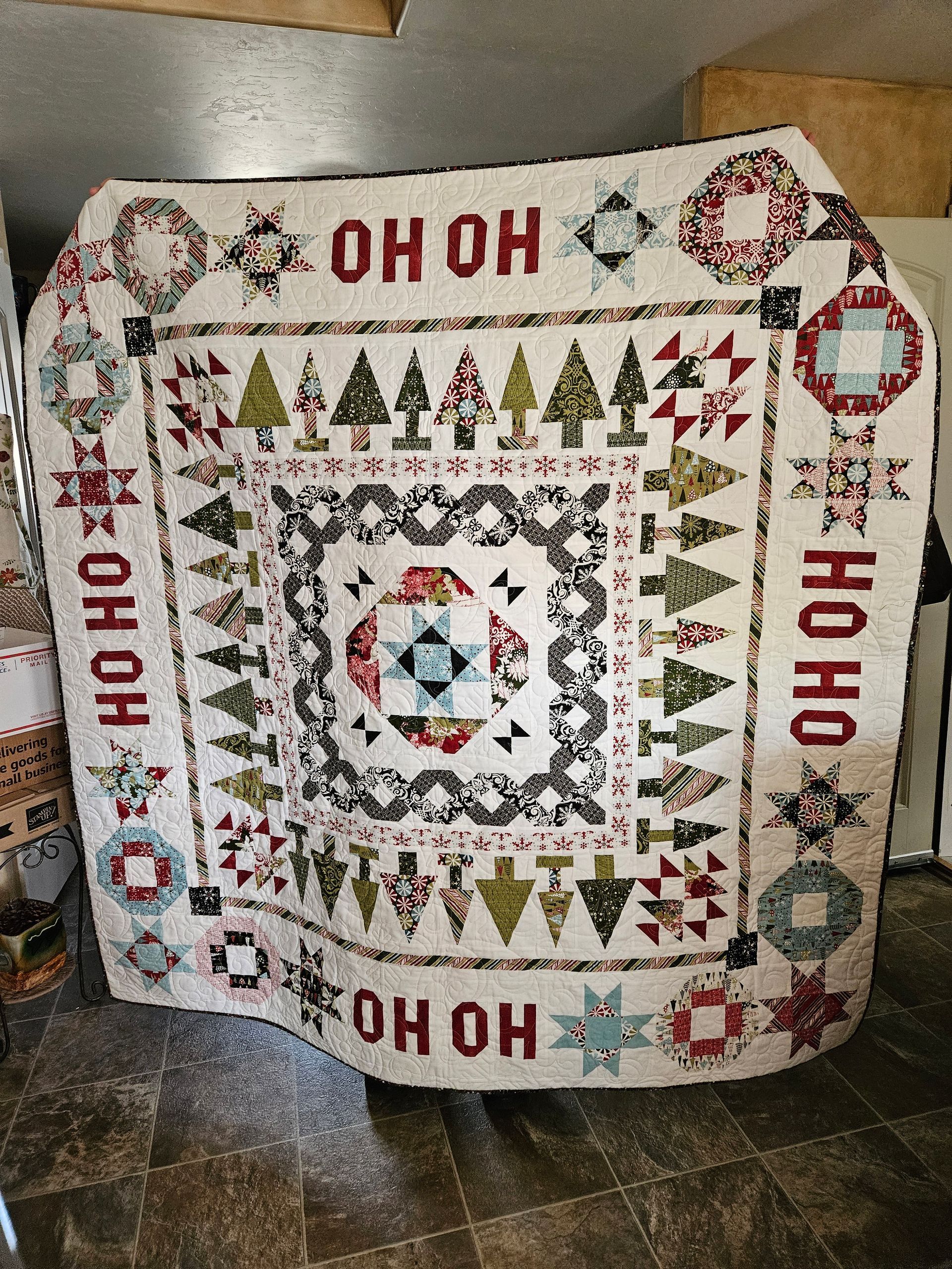 Quilt with Christmas tree and