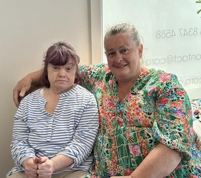 NDIS participant Linda Robinson and sister Bernice Cunningham