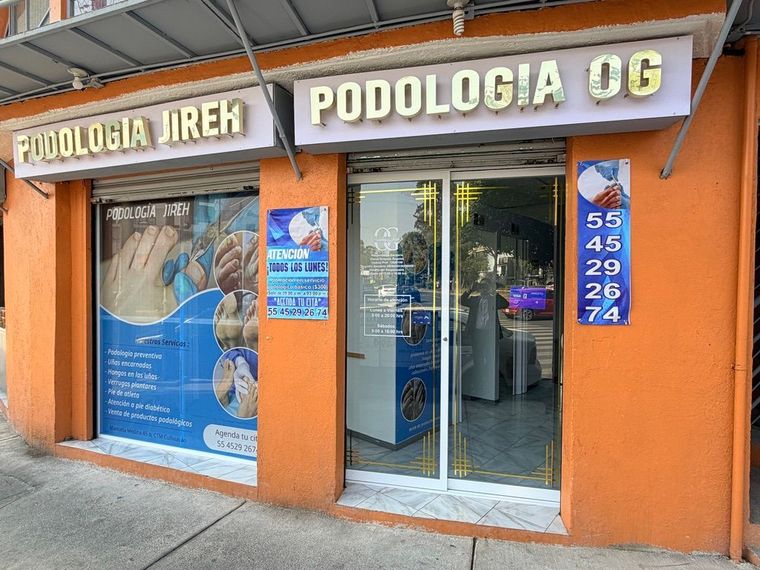 Consultorio de podología limpio y profesional