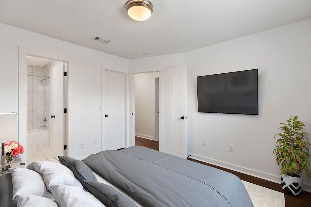 haley commons bedroom staged