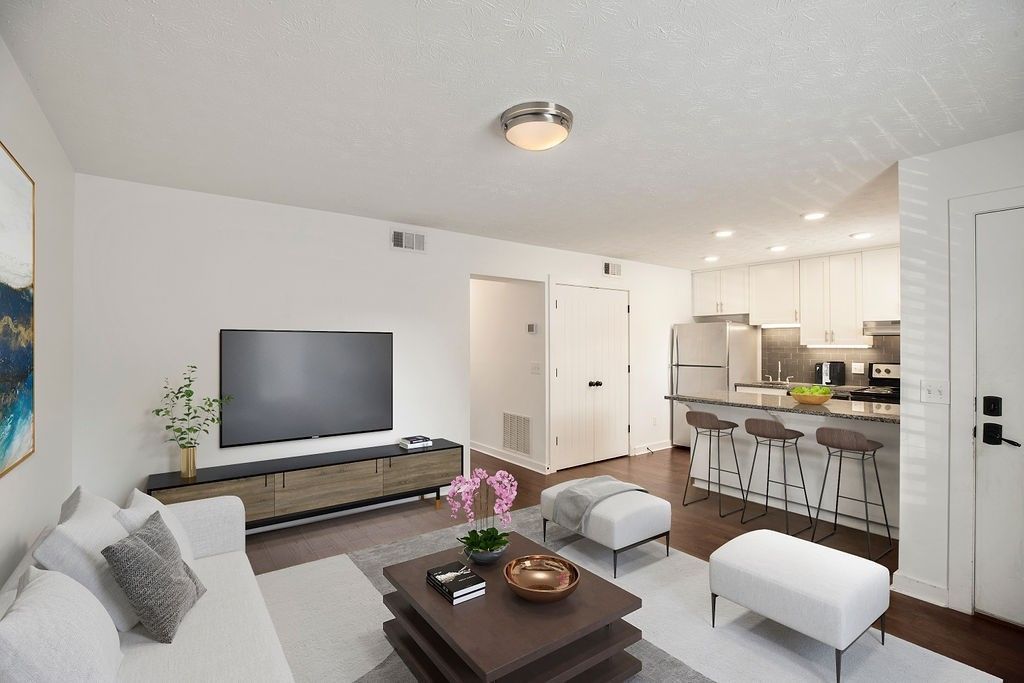 haley commons living room