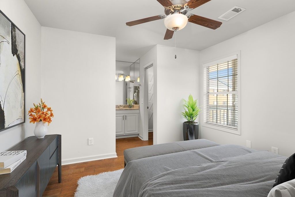 university corner bedroom