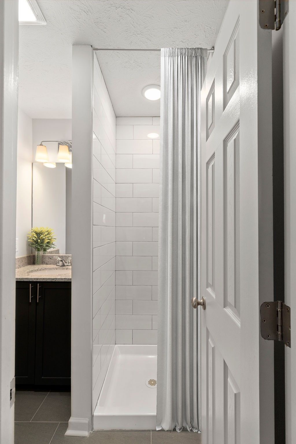 Foxburough 1 bdrm bathroom