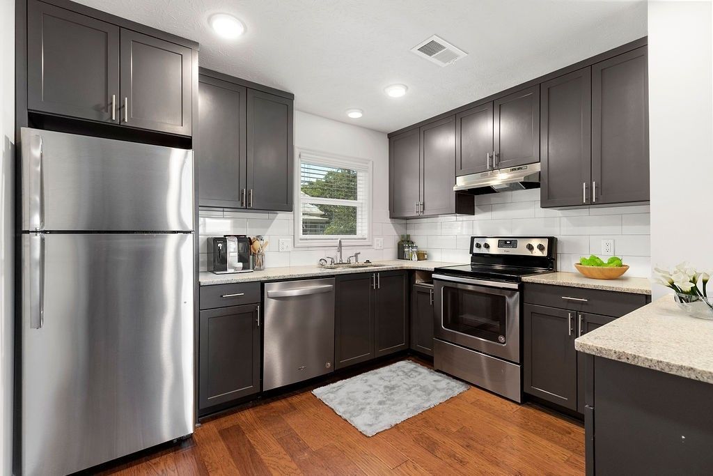 Foxburough 1 bdrm kitchen appliances