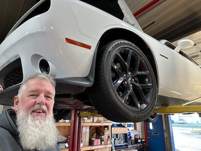 Tire service — O'Fallon, MI — Sig's Automotive