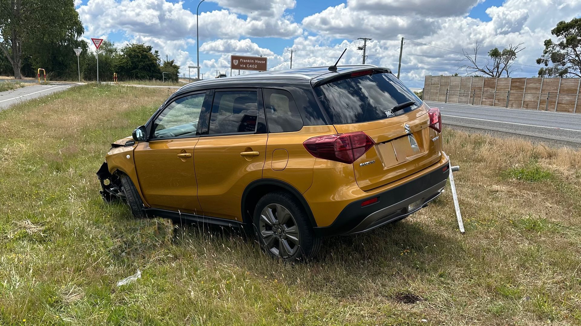 A Damaged Gold SUV in a Roadside Ditch— Connect Trailers and Towing Pty Ltd In Prospect Vale, TAS 