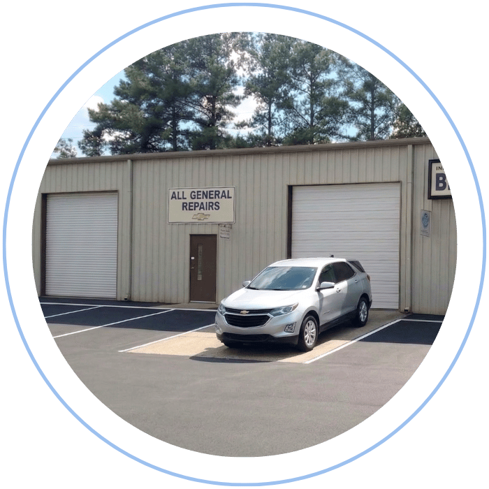 Chevrolet SUV parked outside Tommy Mathewes Auto Repair
