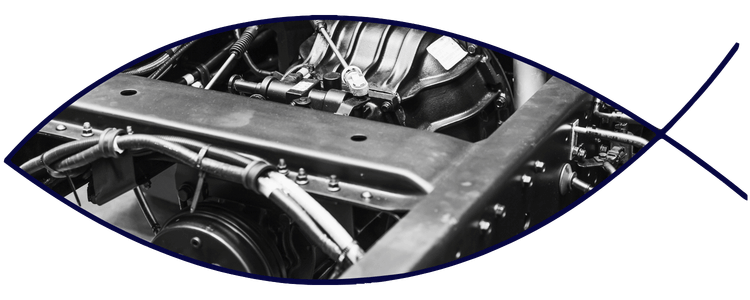Vehicle drivetrain and chassis components underneath