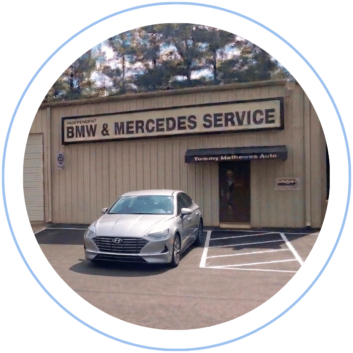 Hyundai sedan parked in front of Tommy Mathewes Auto Repair