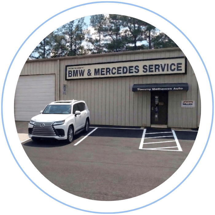 Lexus SUV parked in front of Tommy Mathewes Auto Repair
