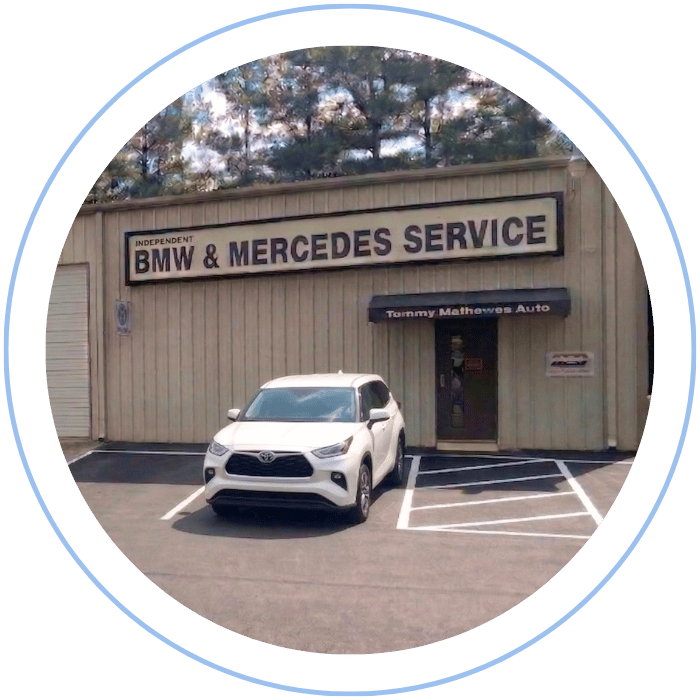 Toyota SUV parked in front of Tommy Mathewes Auto Repair