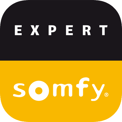Un logo noir et jaune pour l'expert somfy