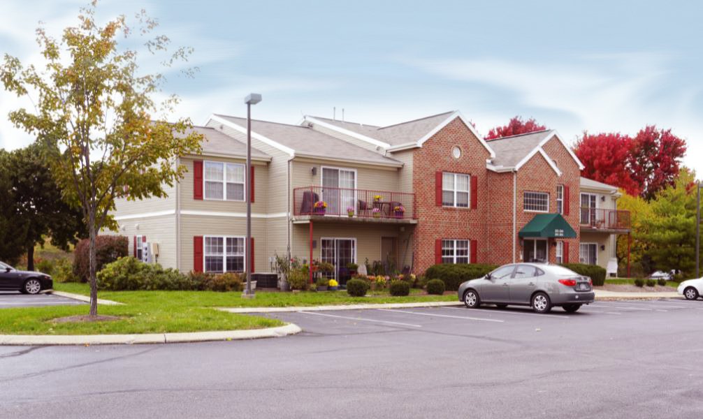 More Than 30 Years of Experience Continental Real Estate Management