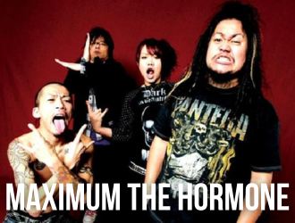 La banda máxima de la hormona está posando para una foto.