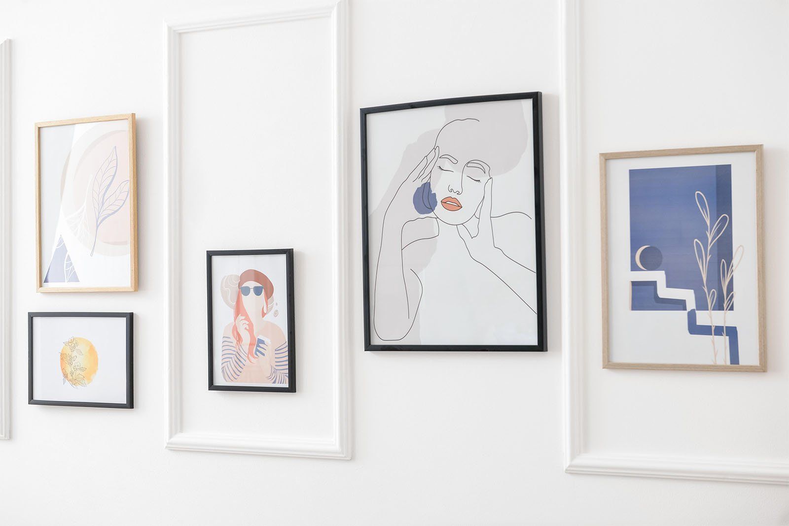Artwork Hanging Service On The Sunshine Coast QLD