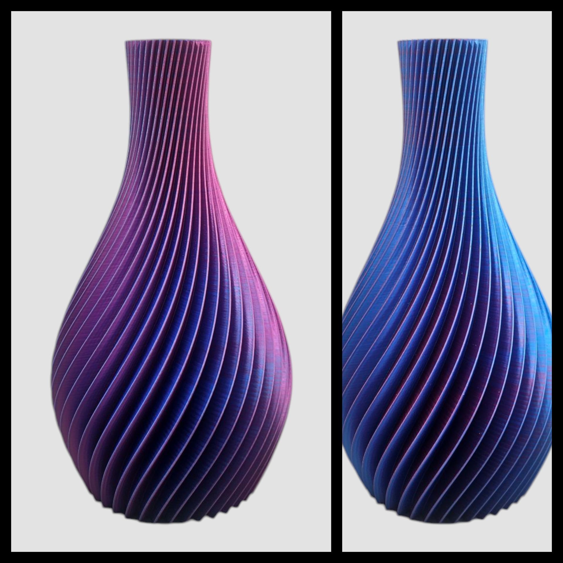 Twee iriserende, 3D-geprinte vazen ​​met een spiraalvormige, gegroefde textuur, getoond in verschillende lichtomstandigheden, waarbij de kleur verandert van roze naar blauw.