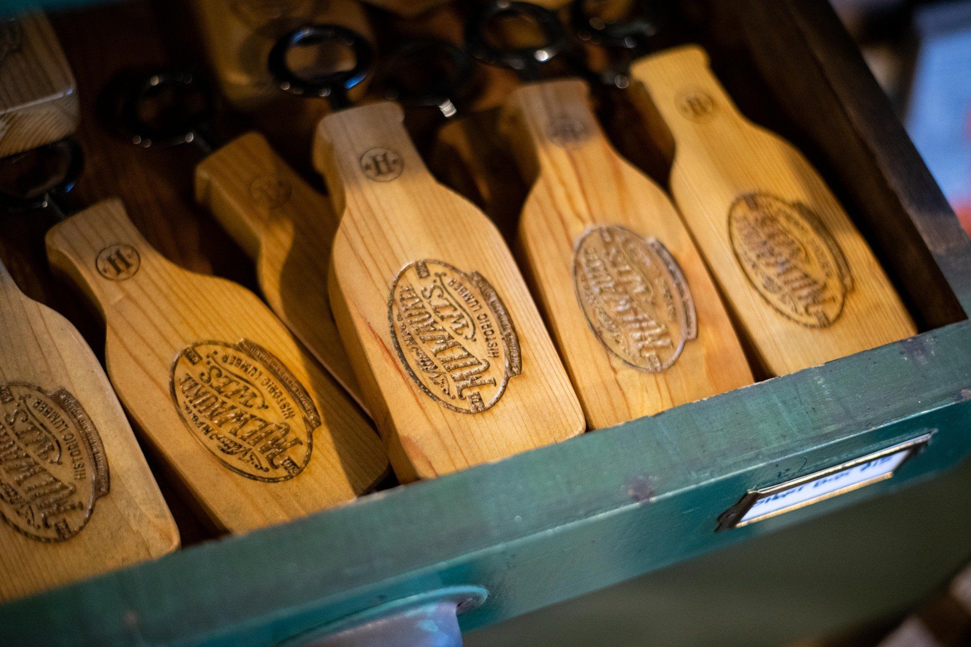 bottle opener, milwaukee bottle opener, bar, bar accessories