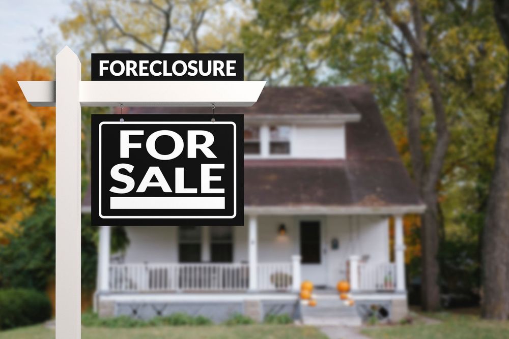 Idaho home with foreclosure sign — sell before foreclosure