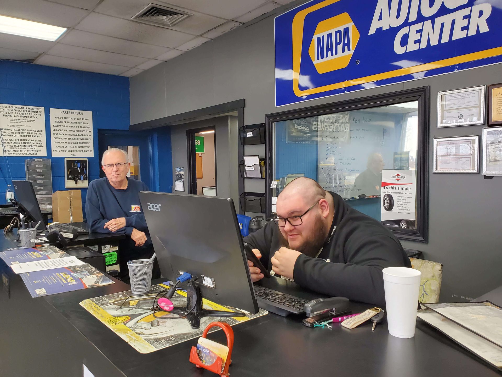 Our Costumer Advisors in Clinton Township, MI