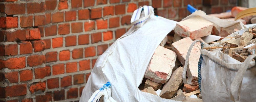 Skip Bin for Renovation Rubbish — Chilli Bins Skip Bins in Glenview, QLD