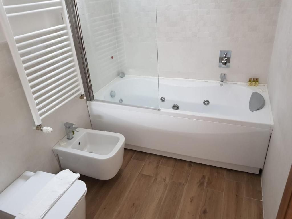 bagno con vasca