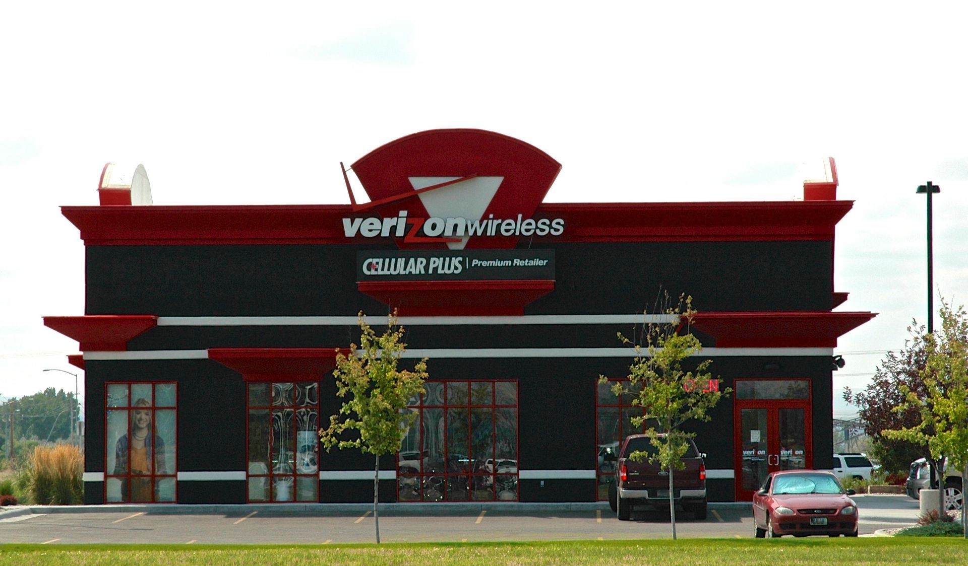Verizon Wireless — Billings, MT — Empire Roofing Inc