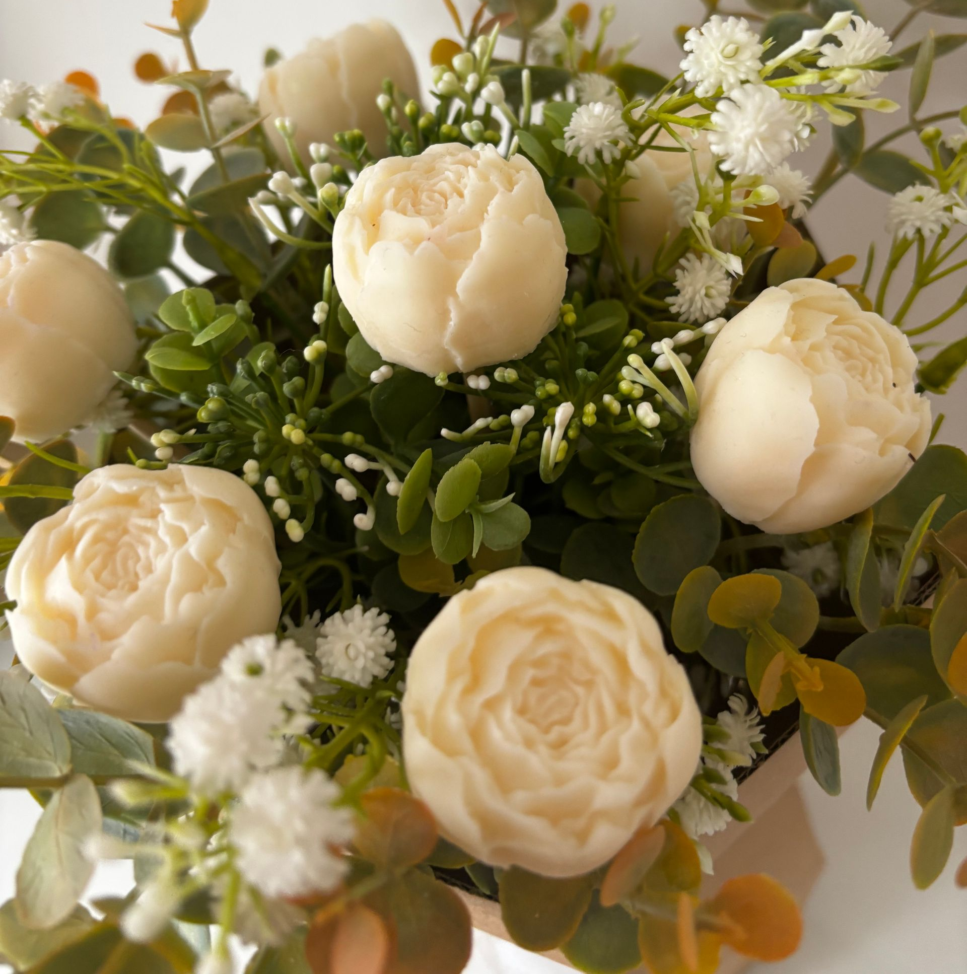 weave & Bloom wax melt bouquet wax melt bouquet , stunning white floral bouquet collection, alternative to fresh flowers