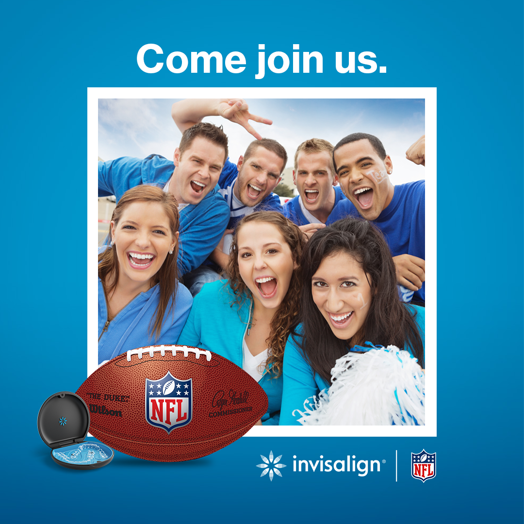Get straight teeth with Invisalign clear aligners in New Rochelle 10804 NFL team photo with happy smiles | clear aligners New Rochelle 10804