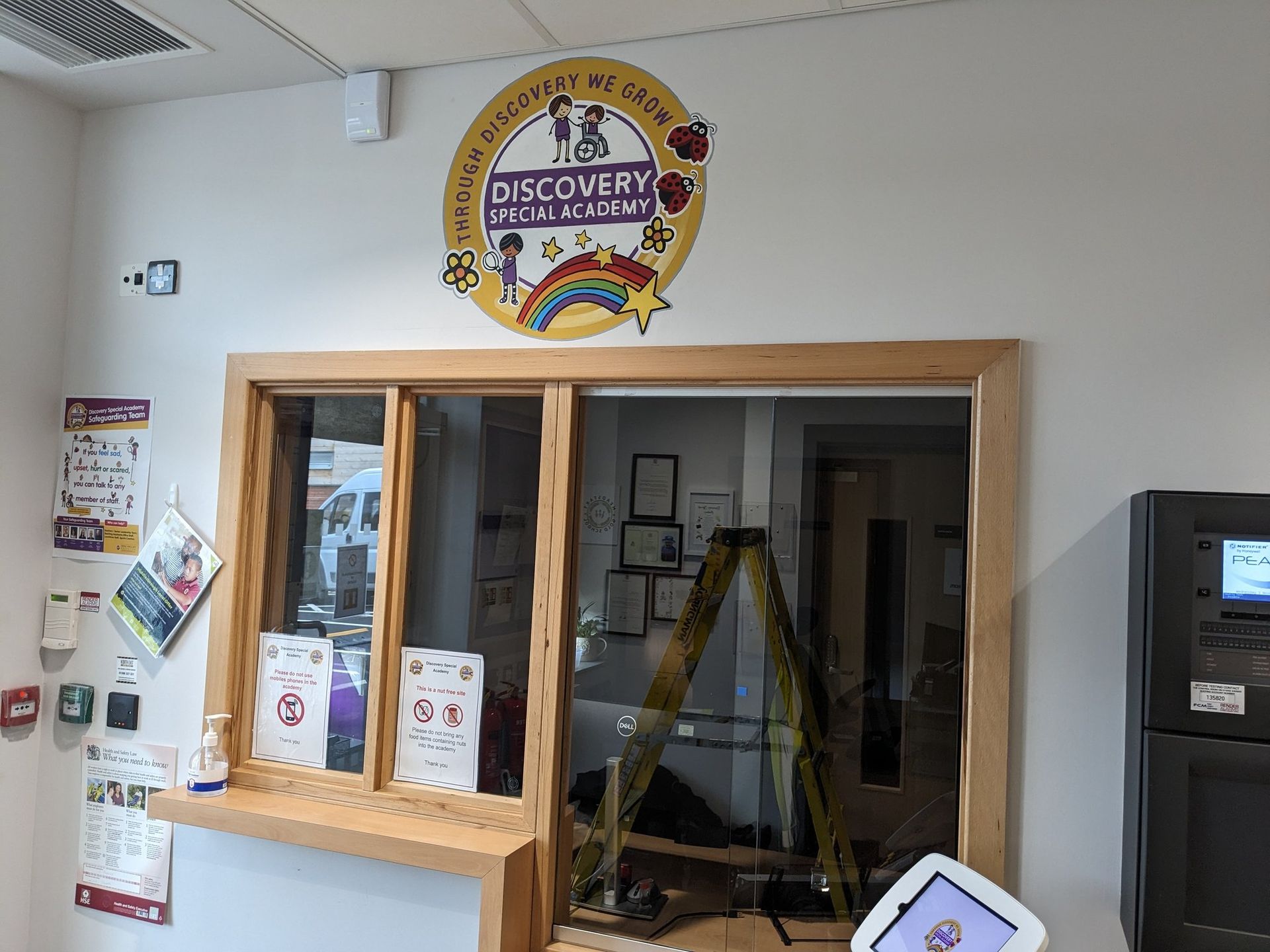 discovery special academy middlesbrough logo in entrance education SEN welcome mural