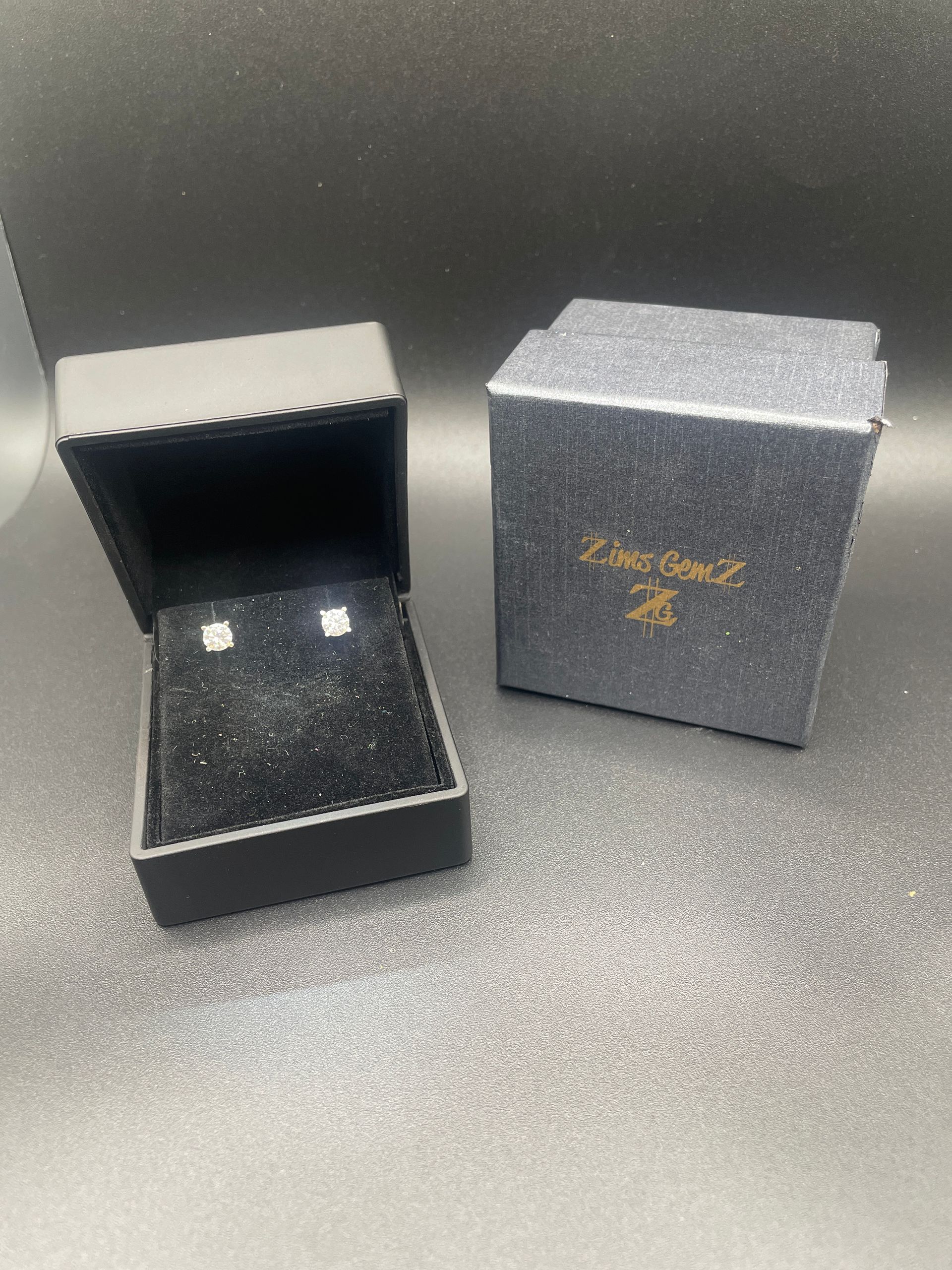 Classic Brilliance 14K Gold Natural Vs Diamond Stud Earrings | 1.00tcw