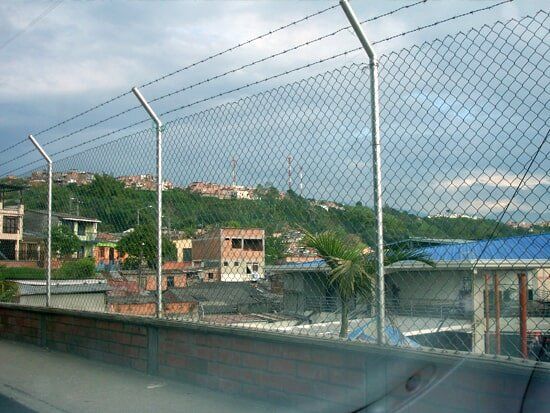 Mallas y Más, fabricación e instalación de malla y alambre
