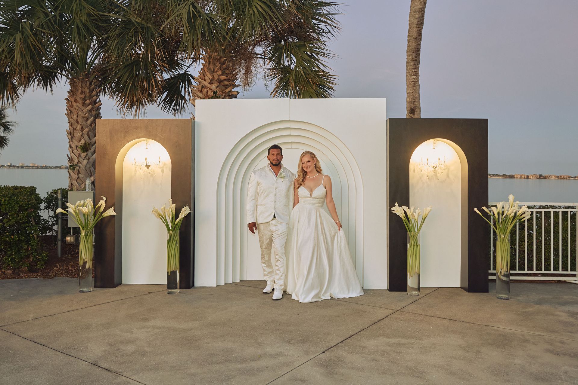 Outdoor wedding ceremony at The Mansion at Tuckahoe overlooking the Indian River, planned by Ideal Events
