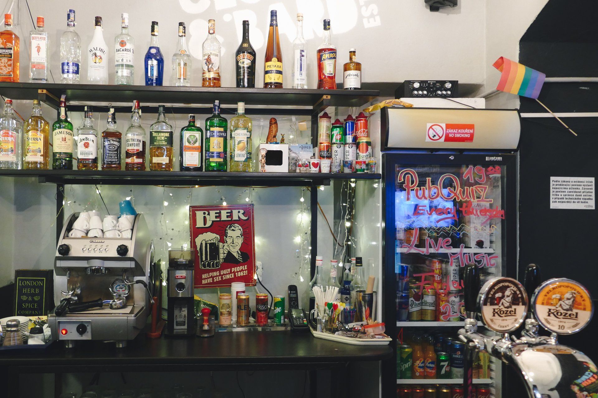 Hostel Bar